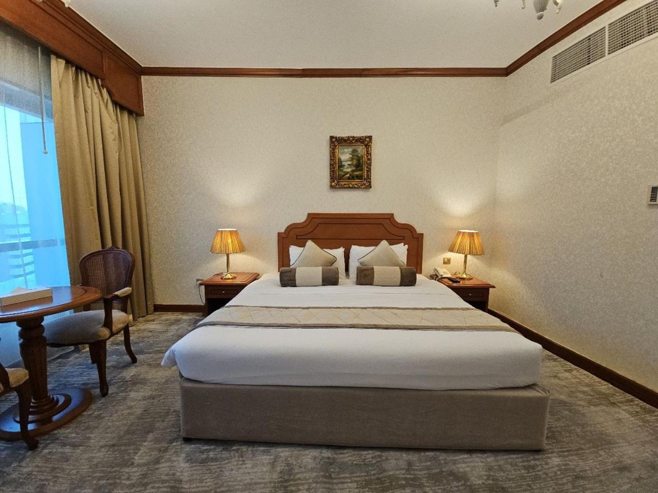 Royal Concorde Hotel & Suite Dubai Eksteriør bilde