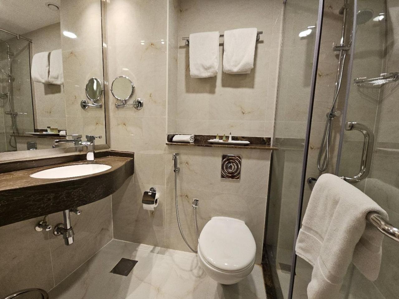 Royal Concorde Hotel & Suite Dubai Eksteriør bilde